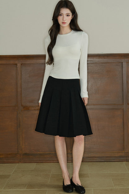 Long-Sleeved Round-Neck Knit Base Layer Top