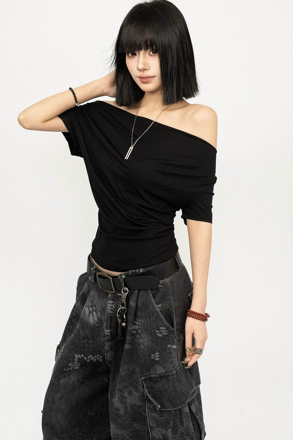 T-shirt americana rétro con spalle scoperte