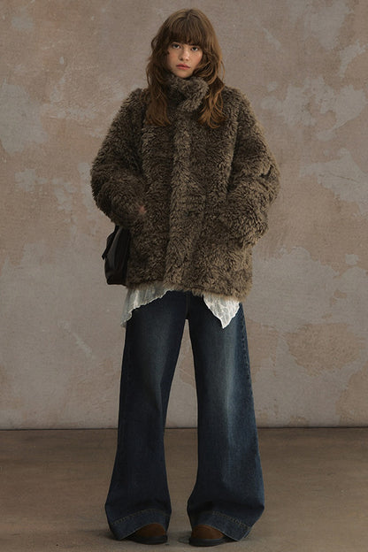 Wendbare flauschige Lammwolljacke