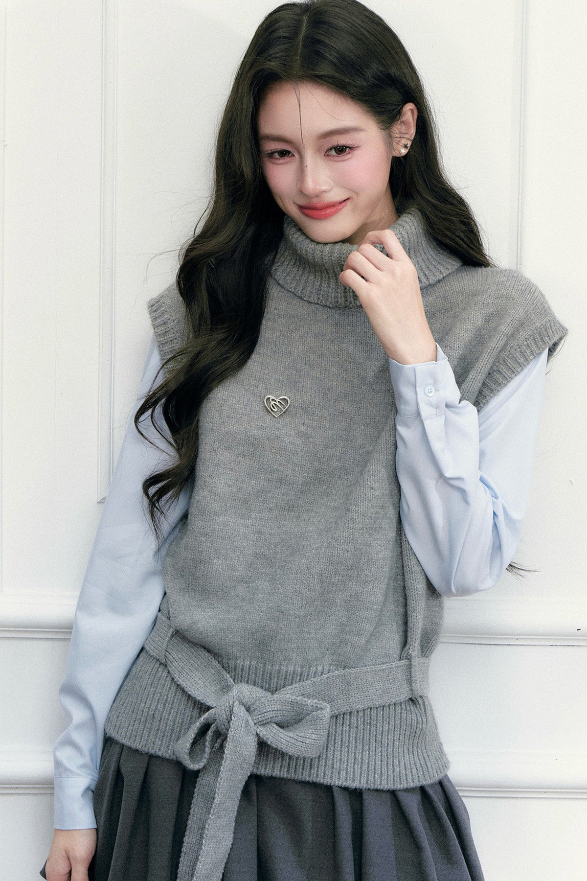 High-Neck Sleeveless Tie-Up Knit Vest