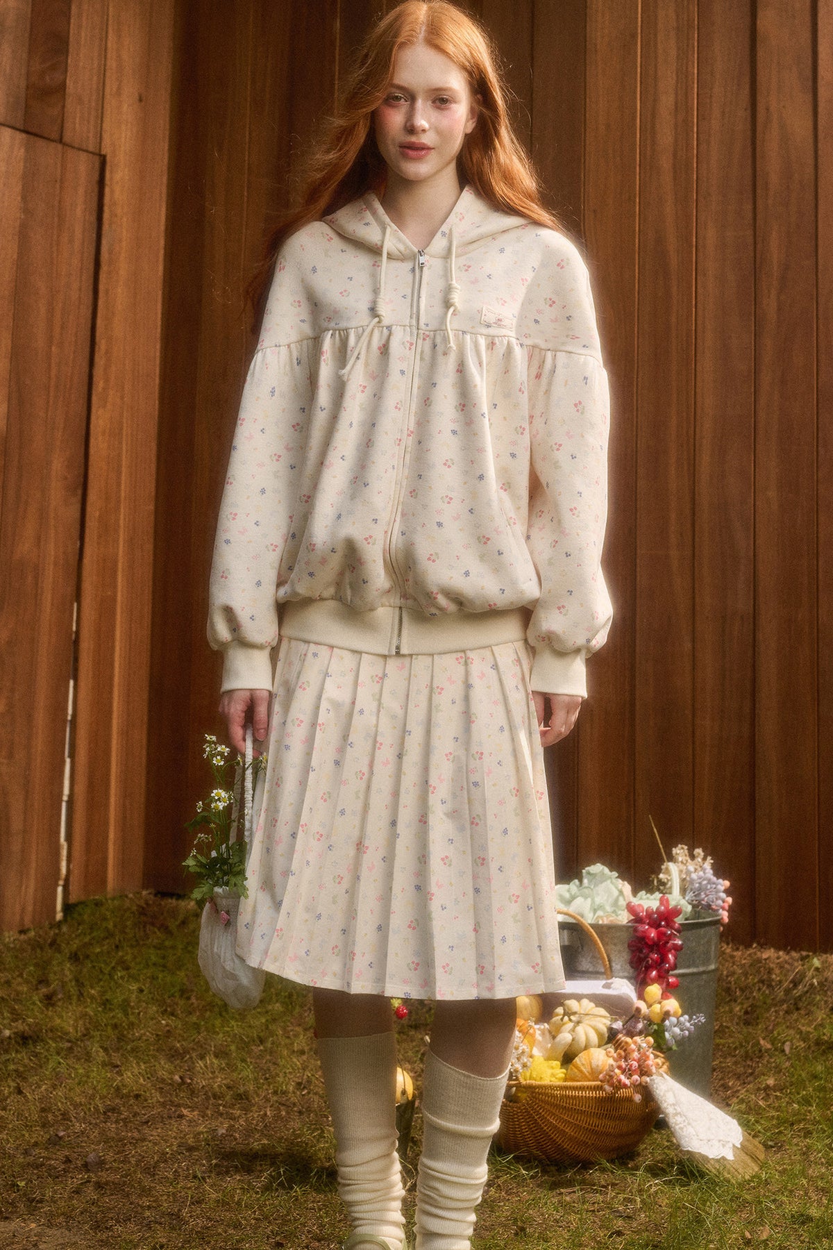 Hoodie and Pleated Skirt Set-Up