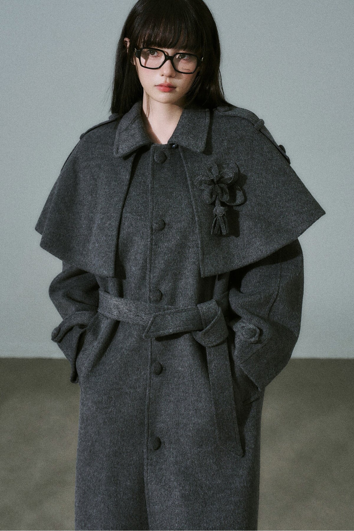 Cappotto in lana floreale fatto a mano