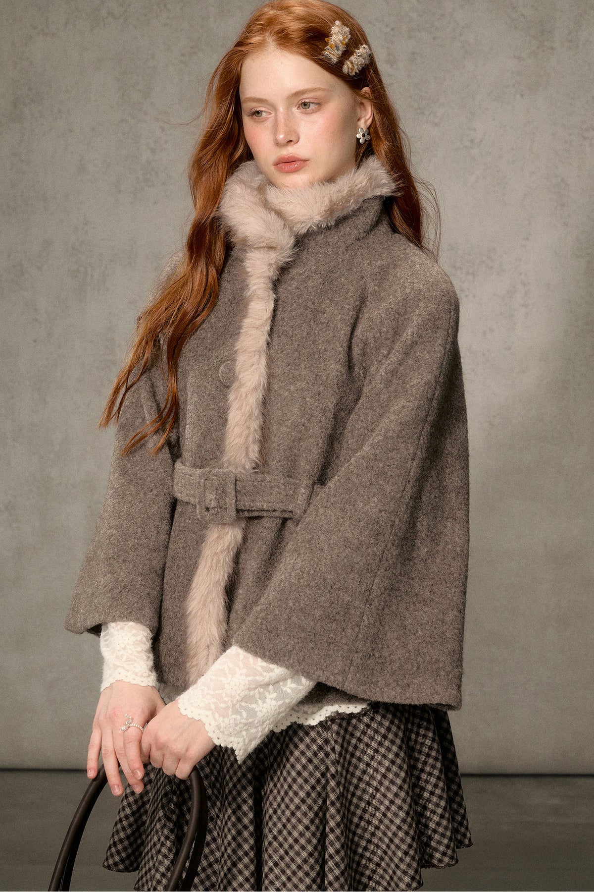Floral Fur Collar Woolen Cape