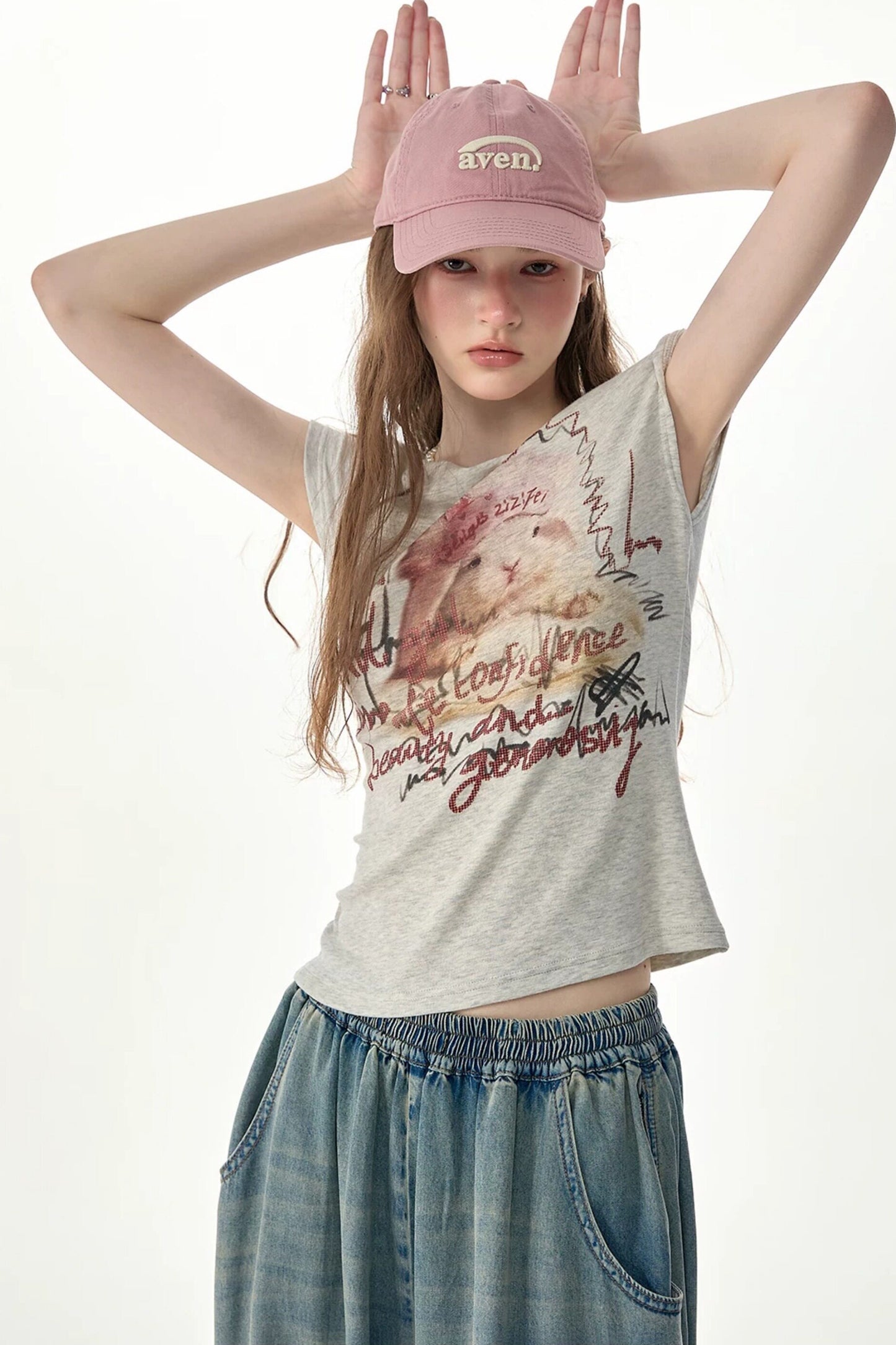 Schulterfreies kurzärmliges T-Shirt mit Hasenprint