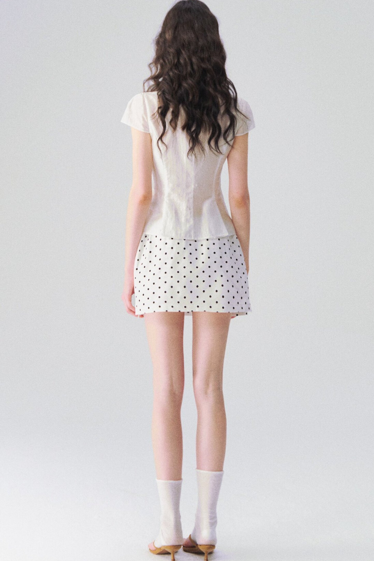 Collar Diagonal Ruffle Shirt