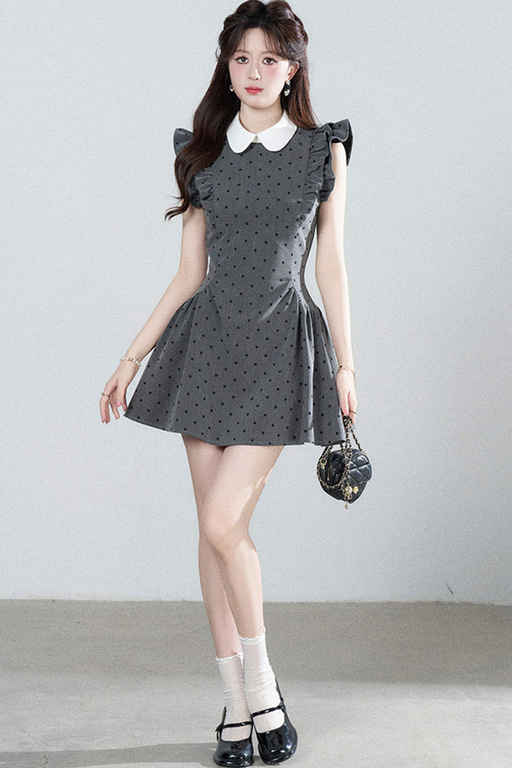 Polka-Dot-Kleid mit Flatterärmeln