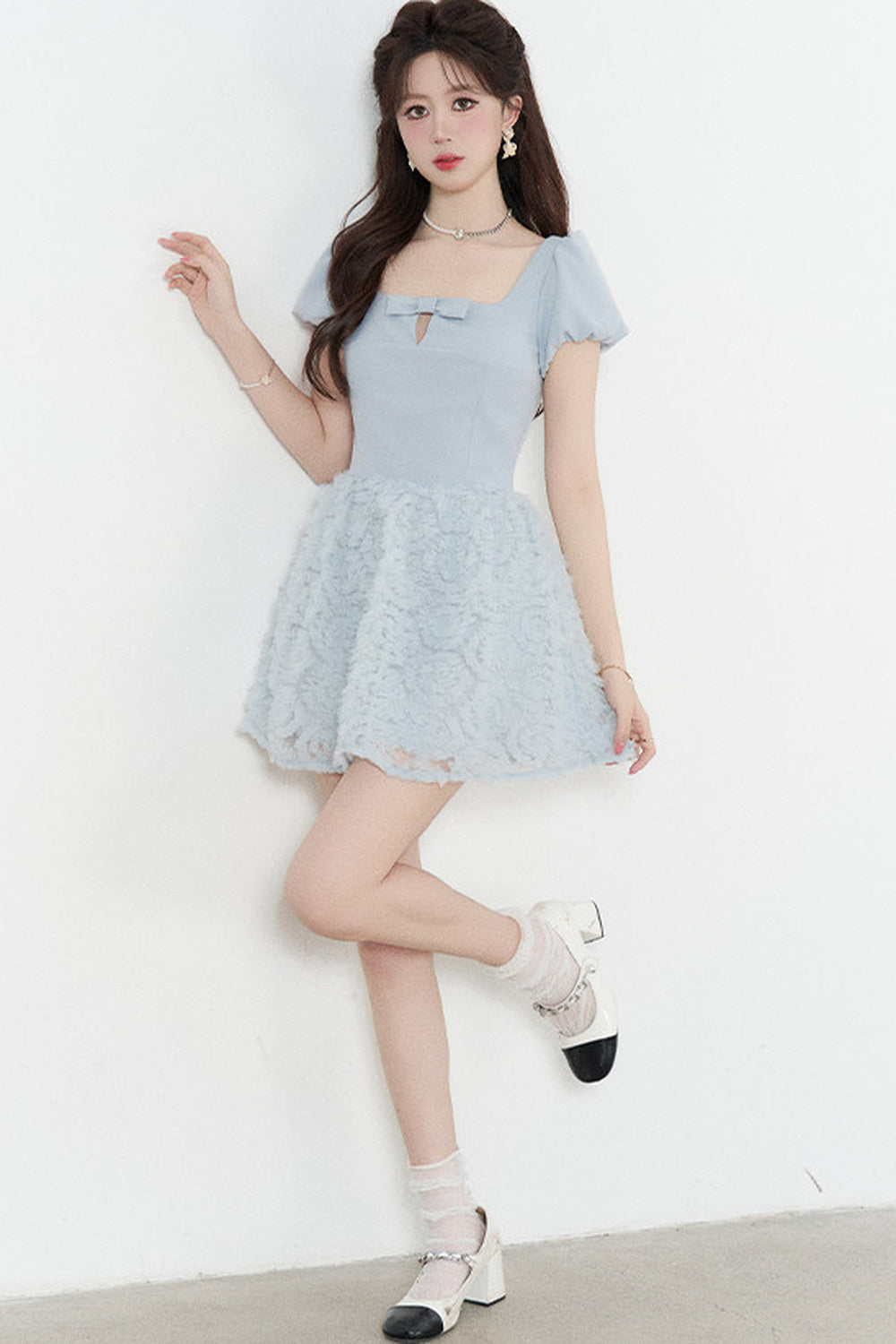 Robe élégante bleue en tulle