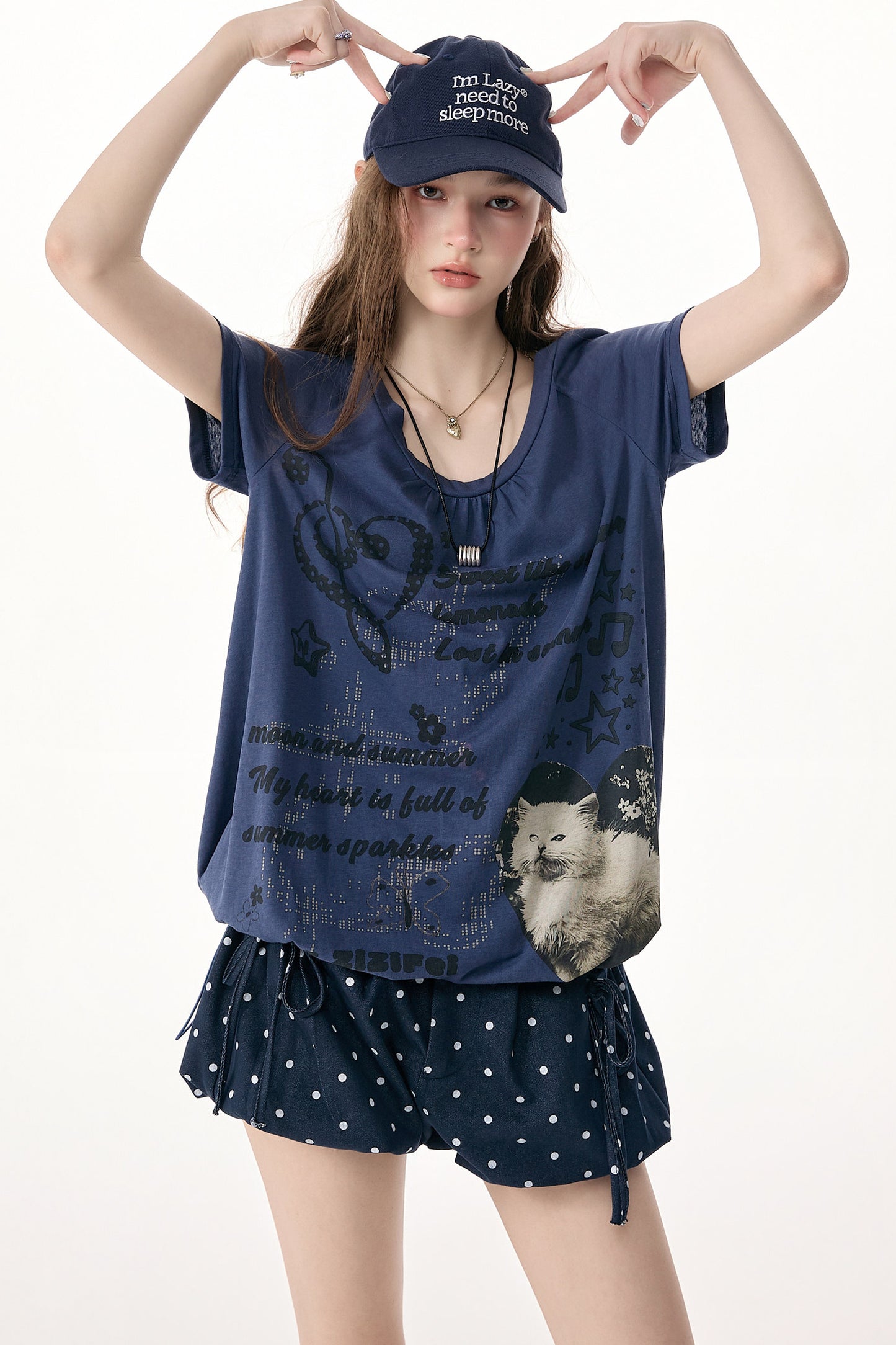 Kurzarm-T-Shirt mit Katzenprint und Kordelzug