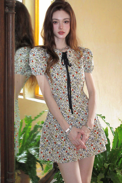 Vintage Floral Puff Sleeve Dress