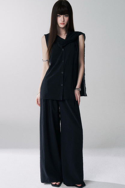 Completo coreano con maglia nera senza maniche