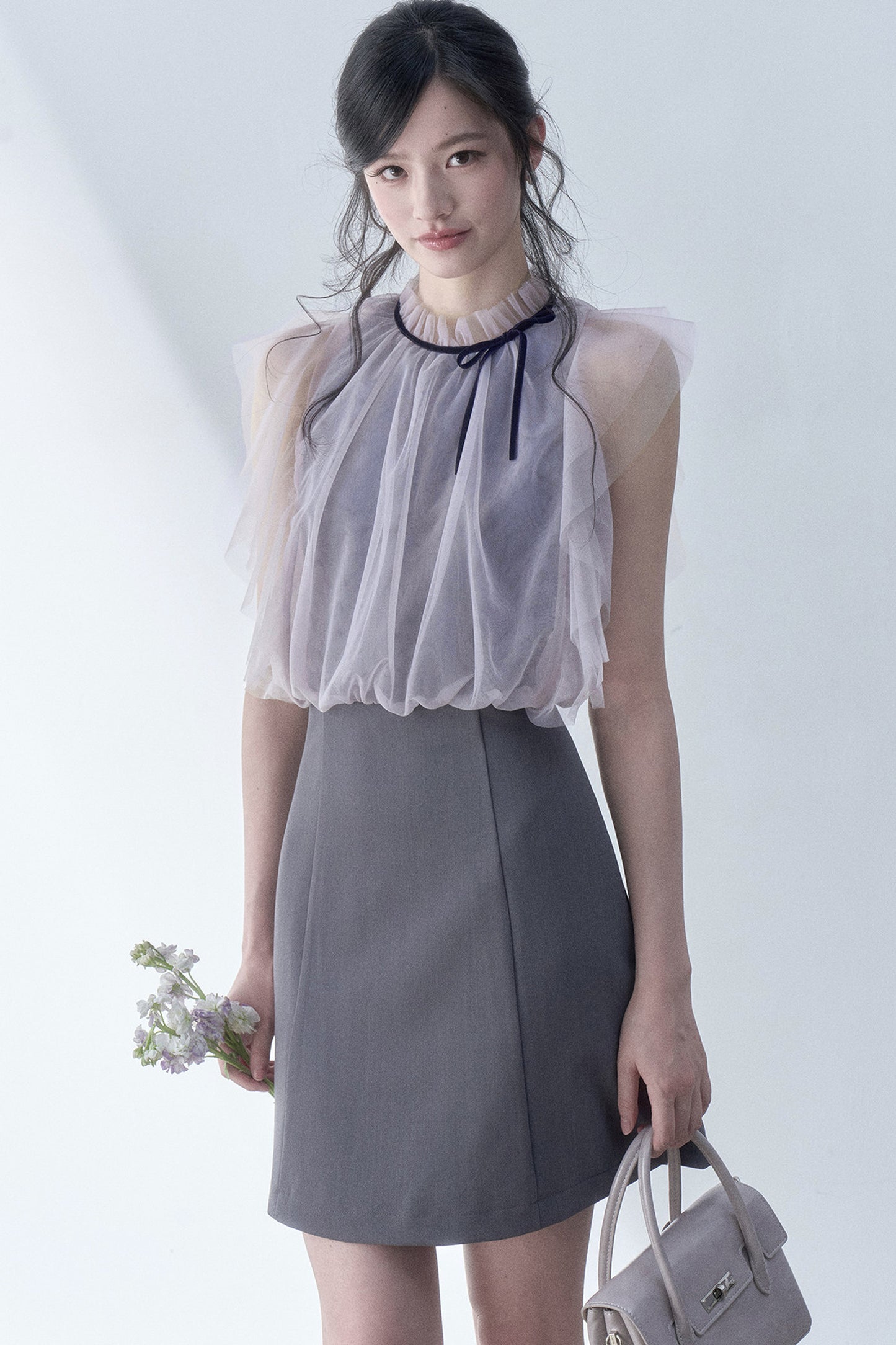 Plissiertes Kleid mit Mesh-Patchwork