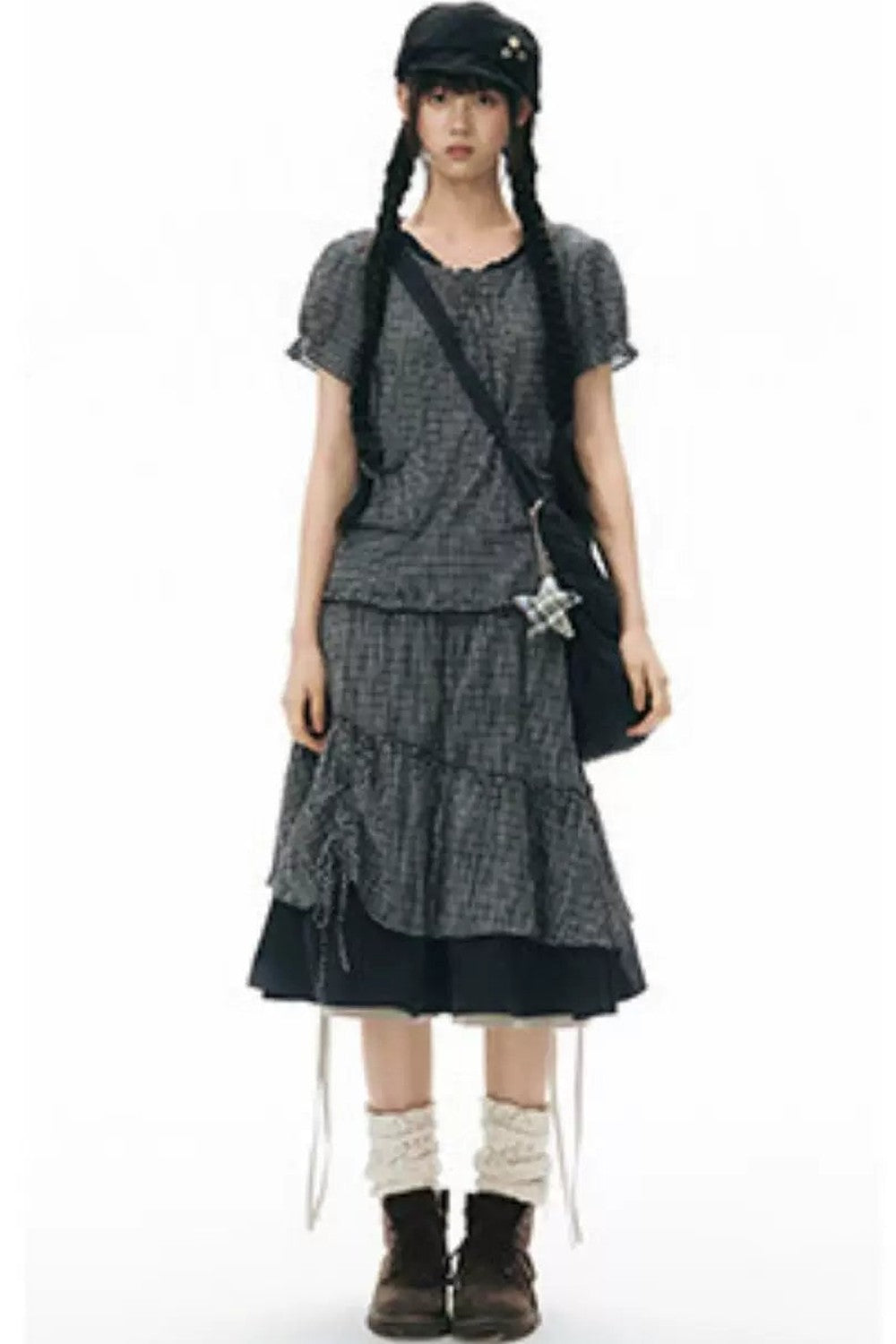 Conjunto de camisa y falda de cuadros con tapeta con volantes