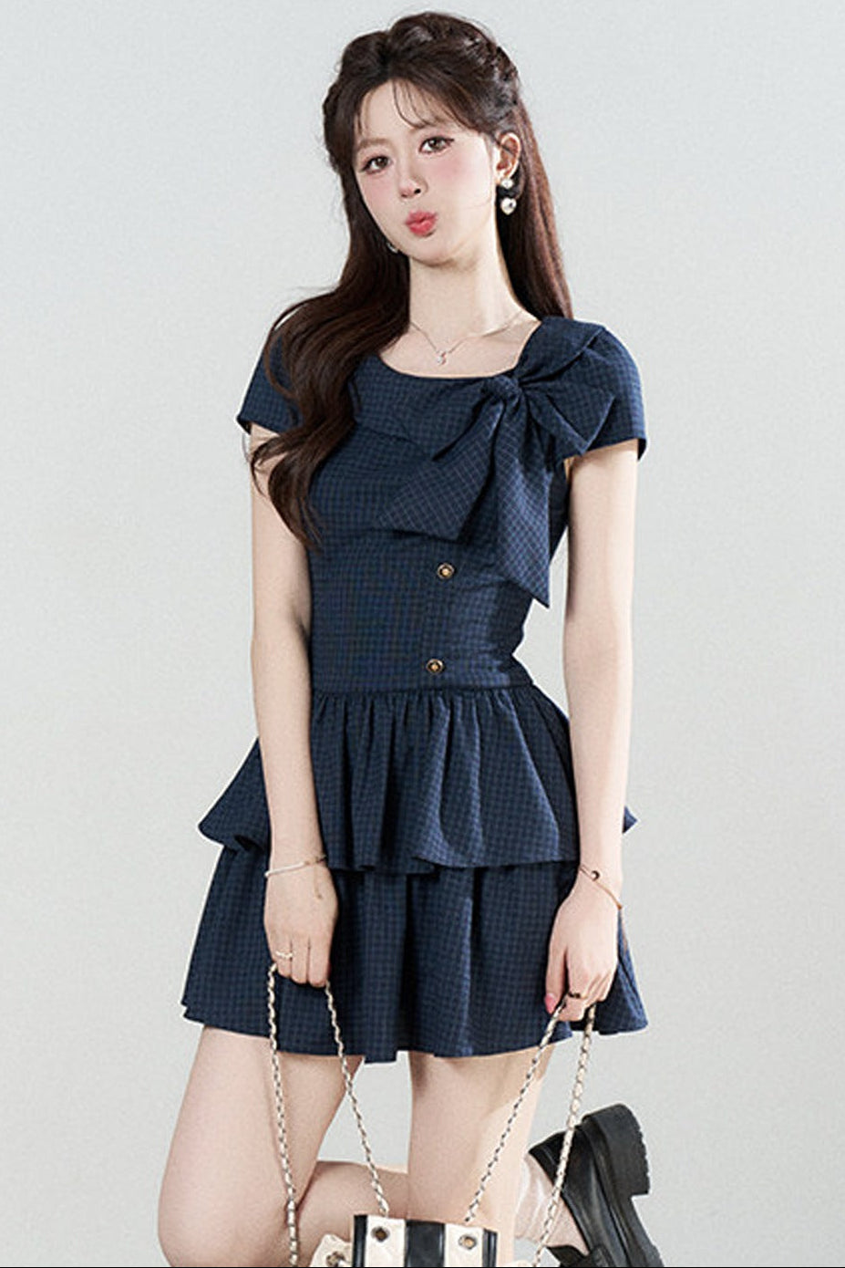 Marineblaues kariertes Sommerkleid