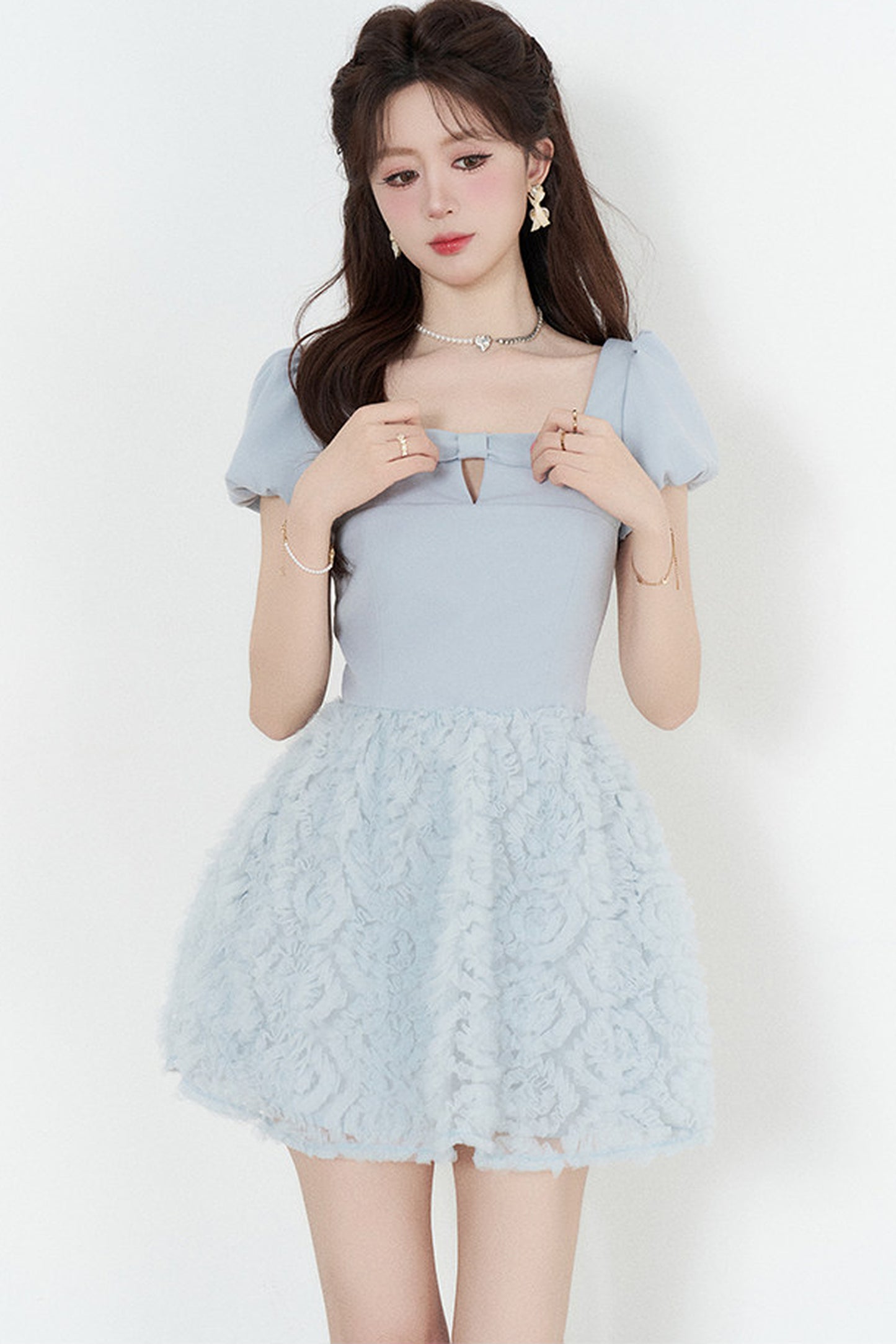 Robe élégante bleue en tulle