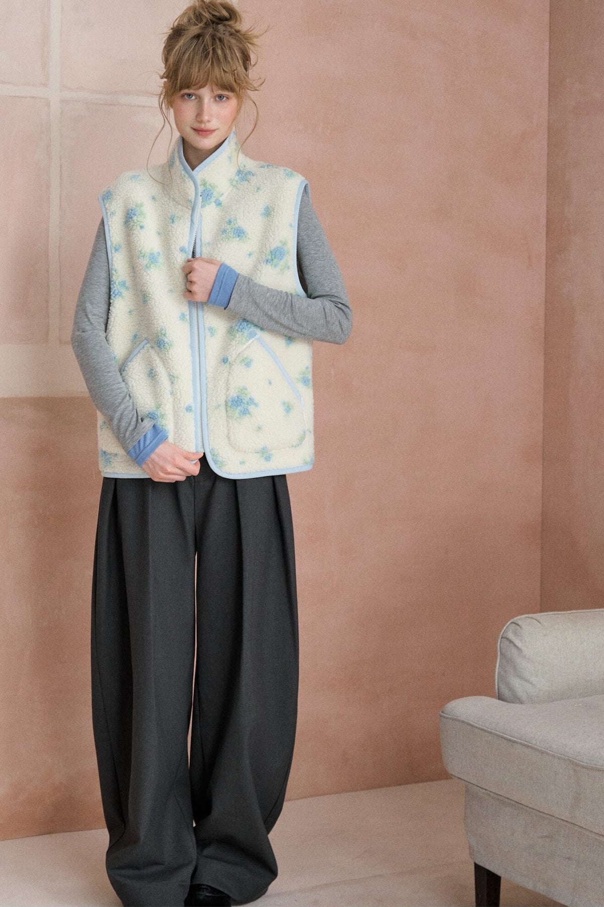Double Pleated Curved Blade Wide Pants