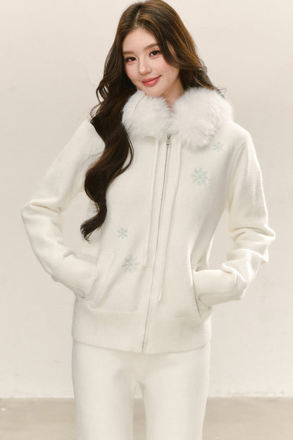 Ensemble haut en maille à flocons avec capuche et col en fourrure