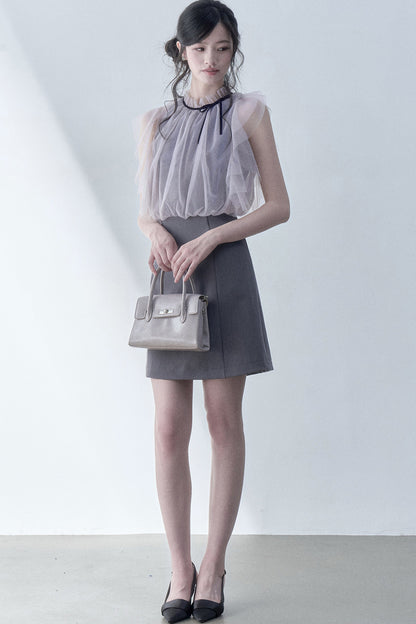 Plissiertes Kleid mit Mesh-Patchwork