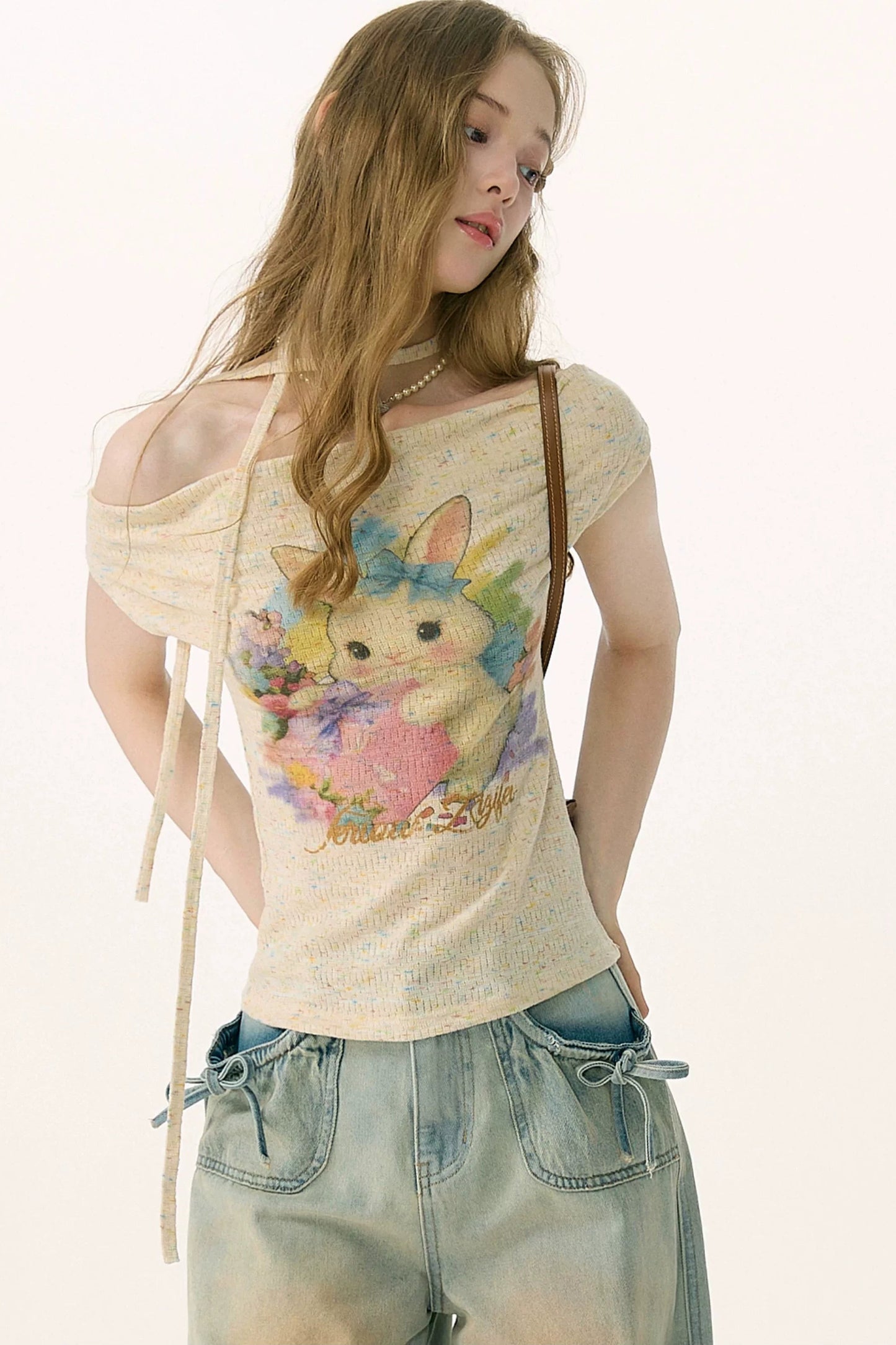 Schulterfreies Regenbogen-Kaninchen-Strick-T-Shirt