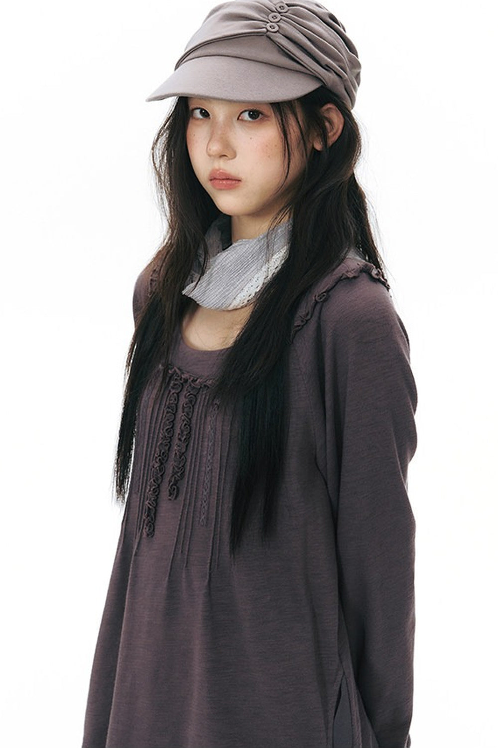 Front Chest Tuck Webbing Raglan Knit T-Shirt