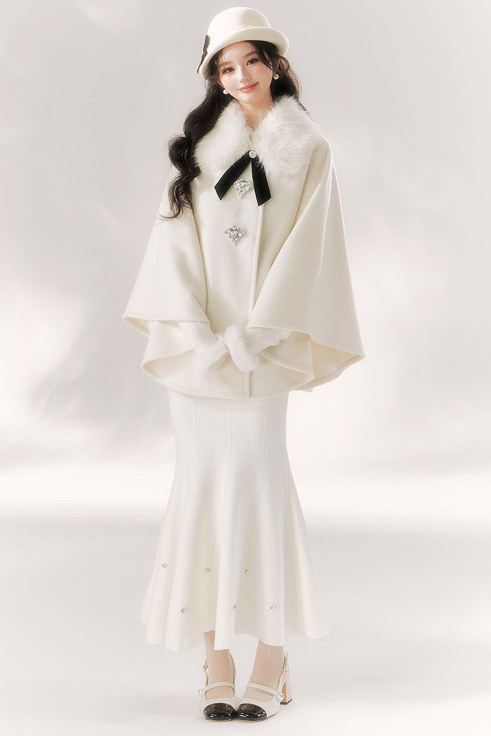 Luxurious Fur Collar Cape