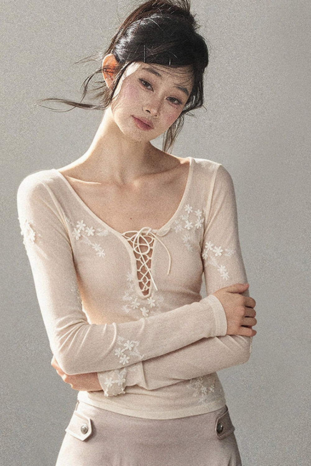 Long-Sleeved Floral Lace-Up T-Shirt