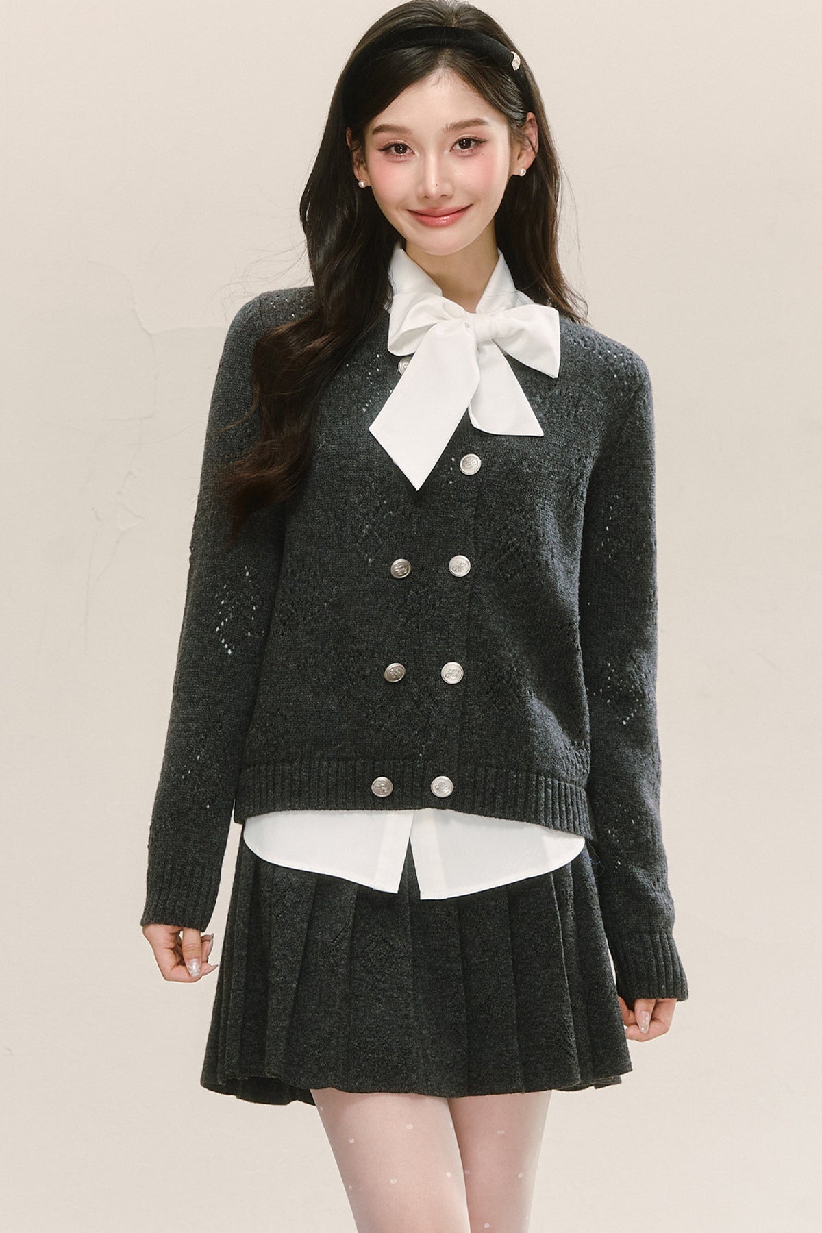 Gray Double-Breasted Knit Jacket Bow Tie Shirt Set-Up