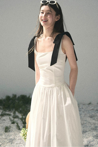 Vestido de tirantes de estilo francés