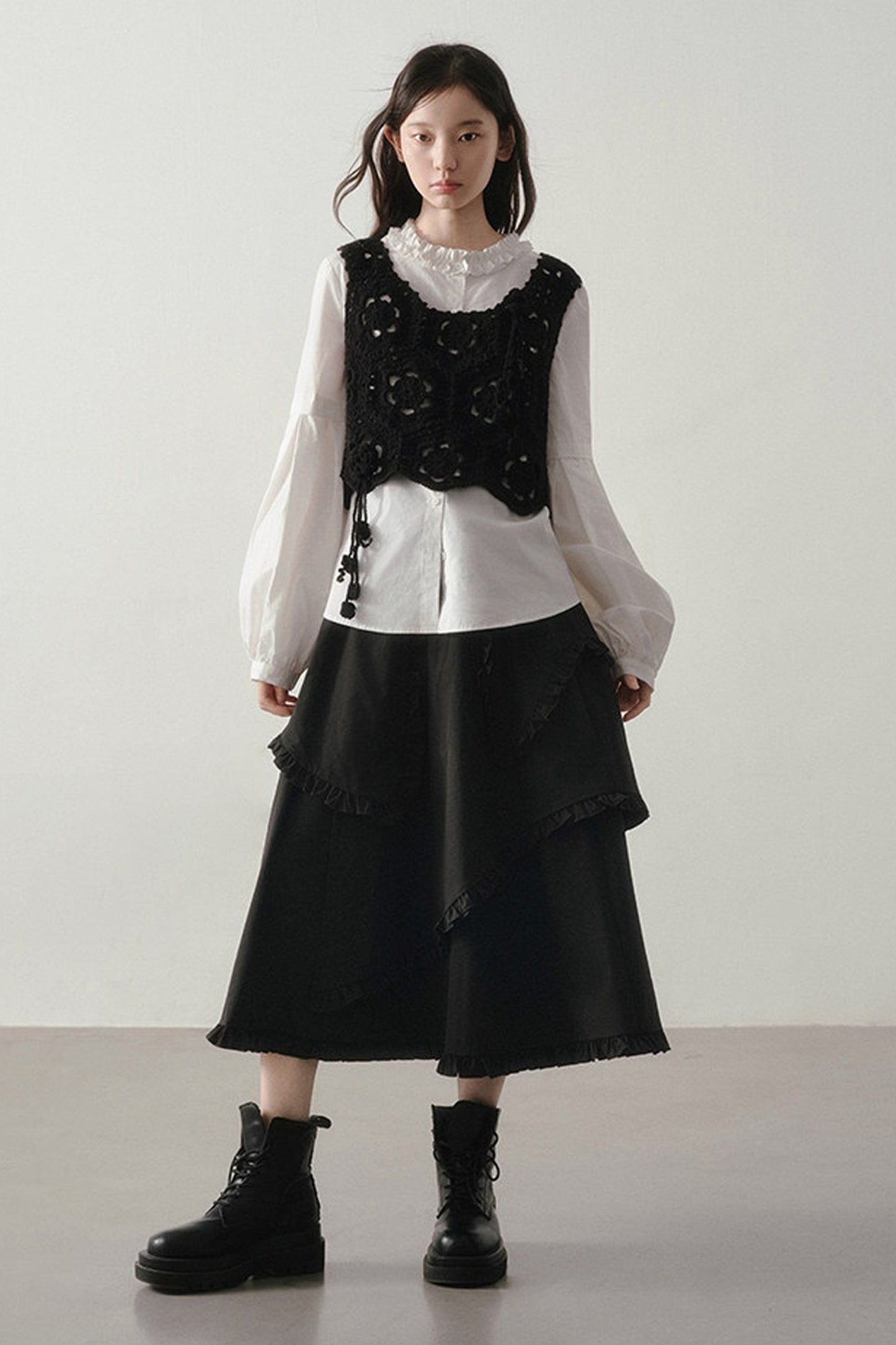 Original Design Gentle Floral Knitted Vest