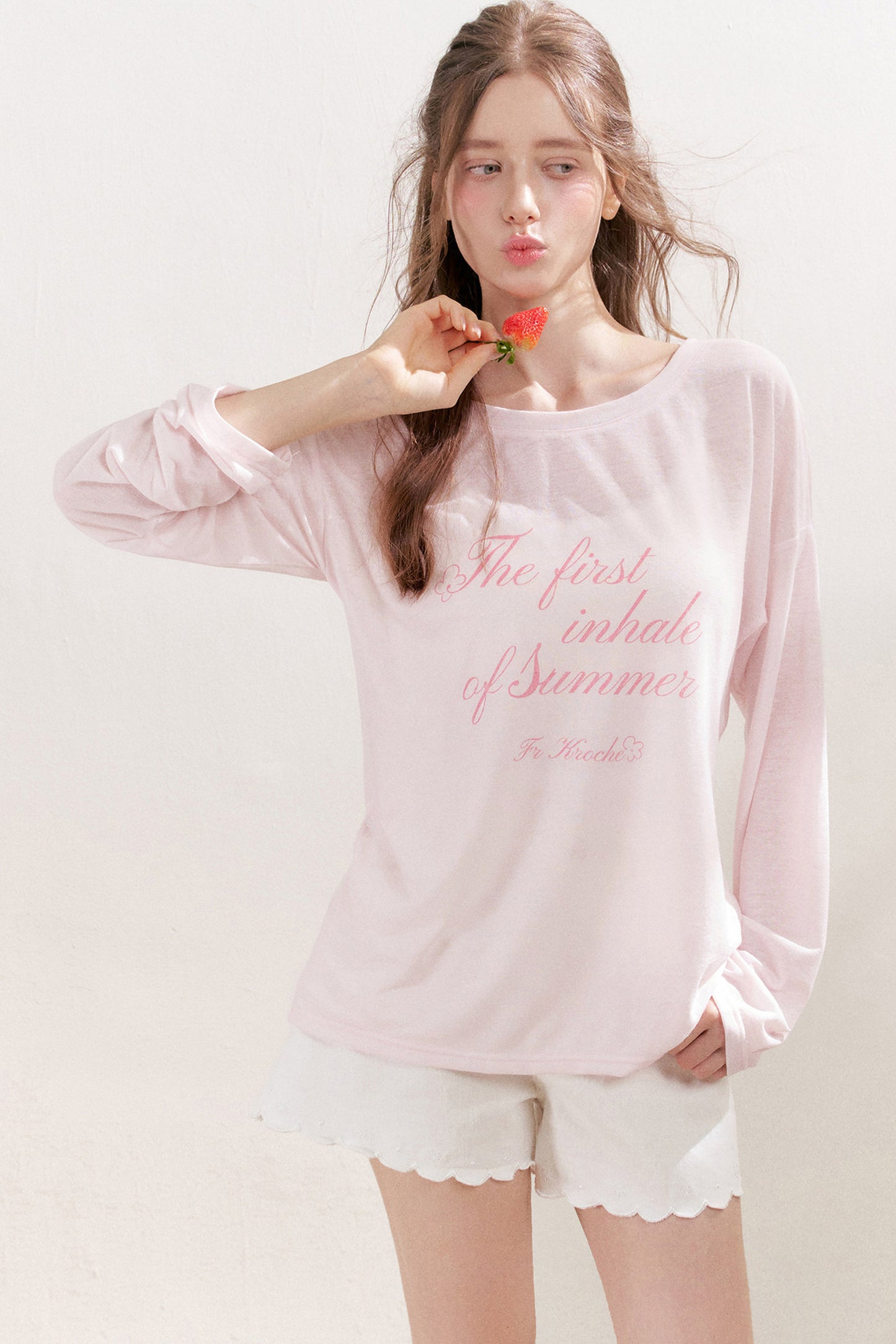 Blusa in lino con stampa a lettere e fiocco di neve