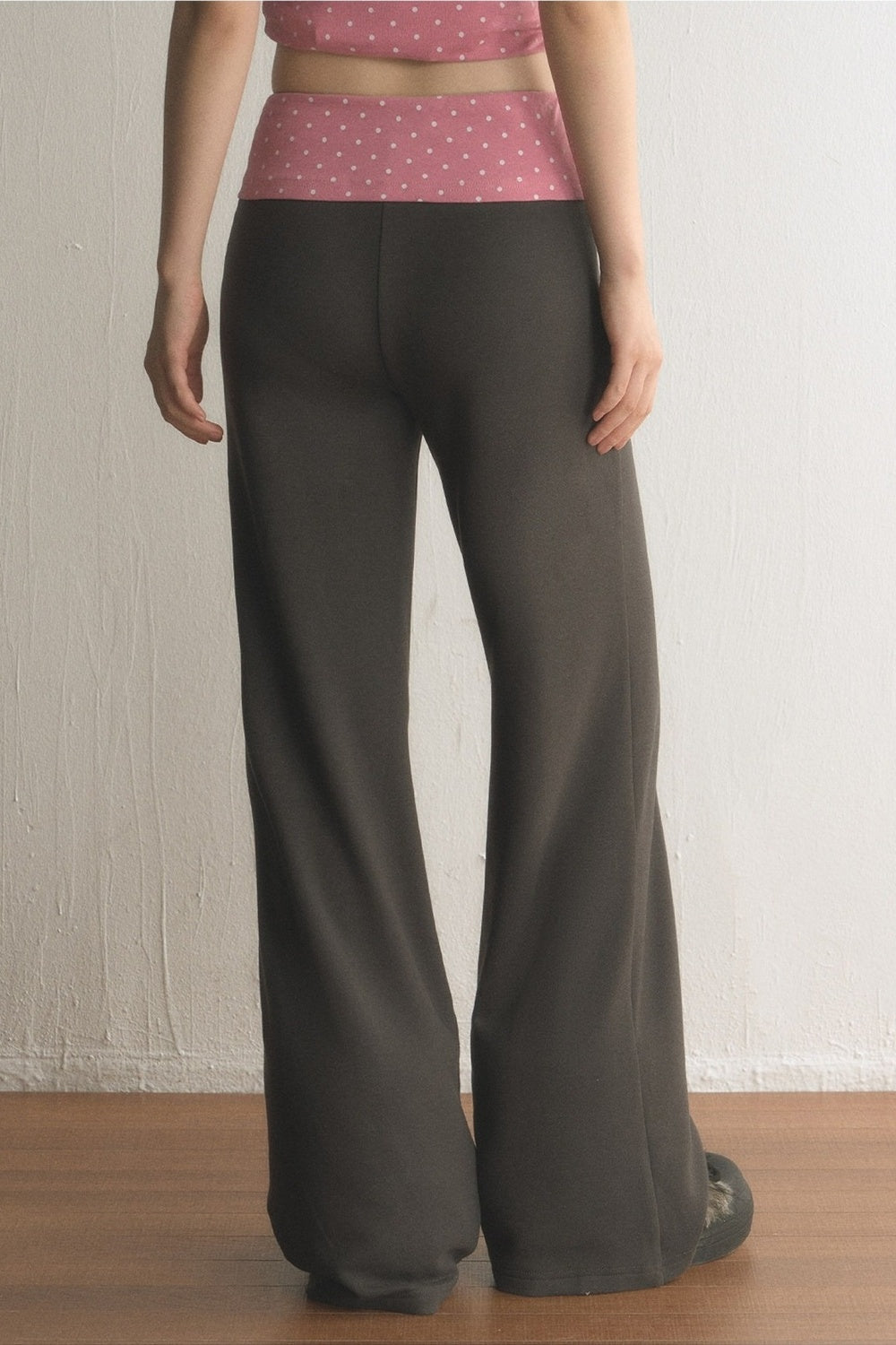 Low-Waist Polka Dot Waistband Flared Pants