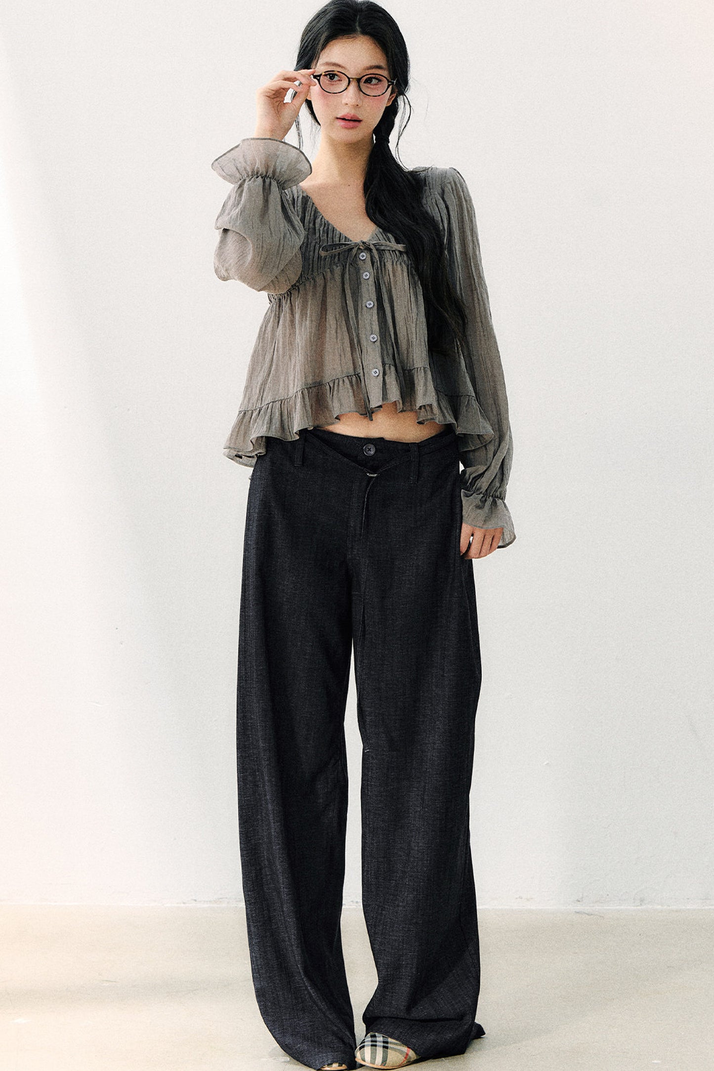 Pleated Washed Wide Leg Jeans