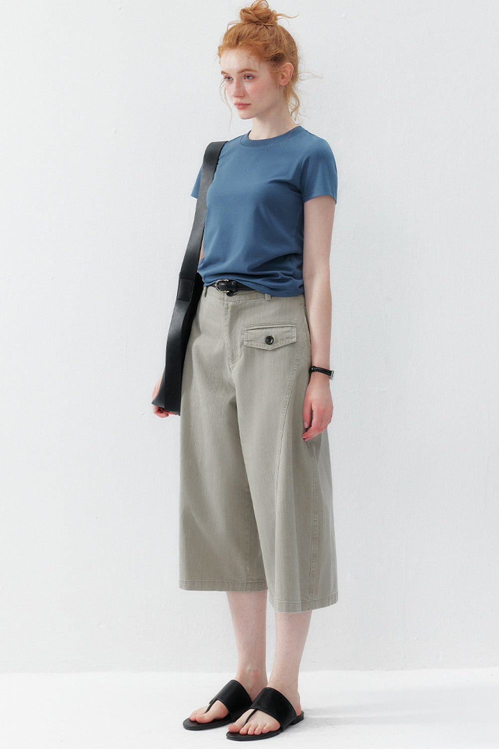 Smoky Gray Cotton Wide-Leg Cargo Pants