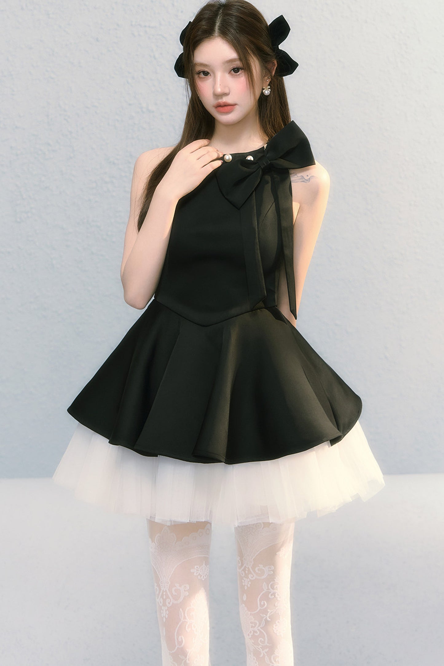 Robe sans manches obsidienne à nœud