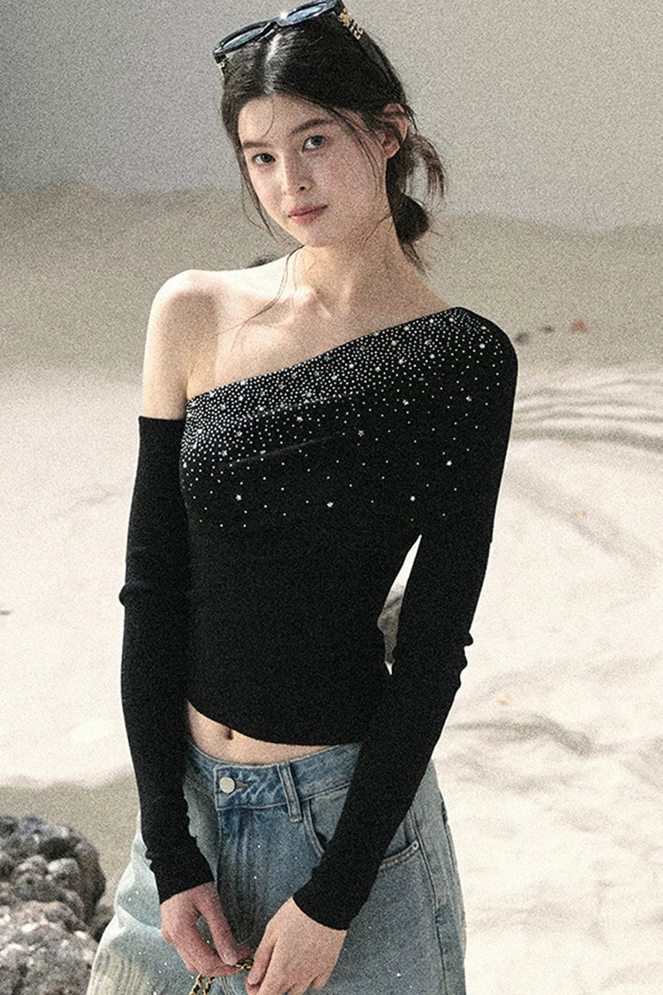 Haut à sequins épaules dénudées