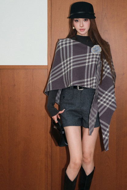 Pullover Shawl Cape and Shorts Set-Up