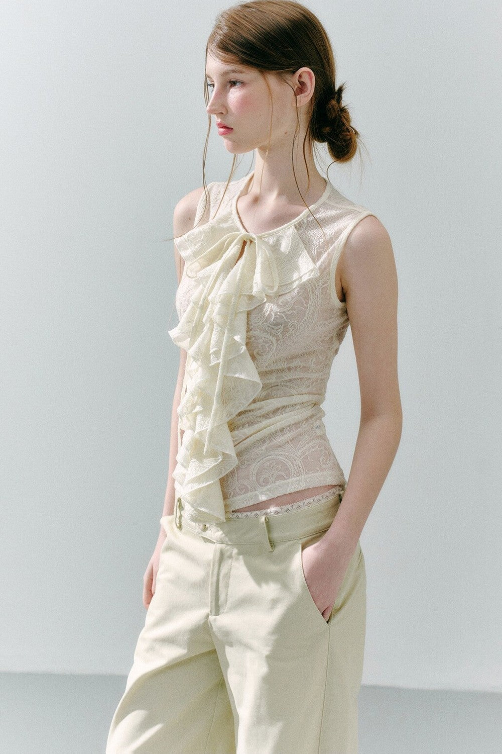 White Peach Wool Lace Ruffle Vest