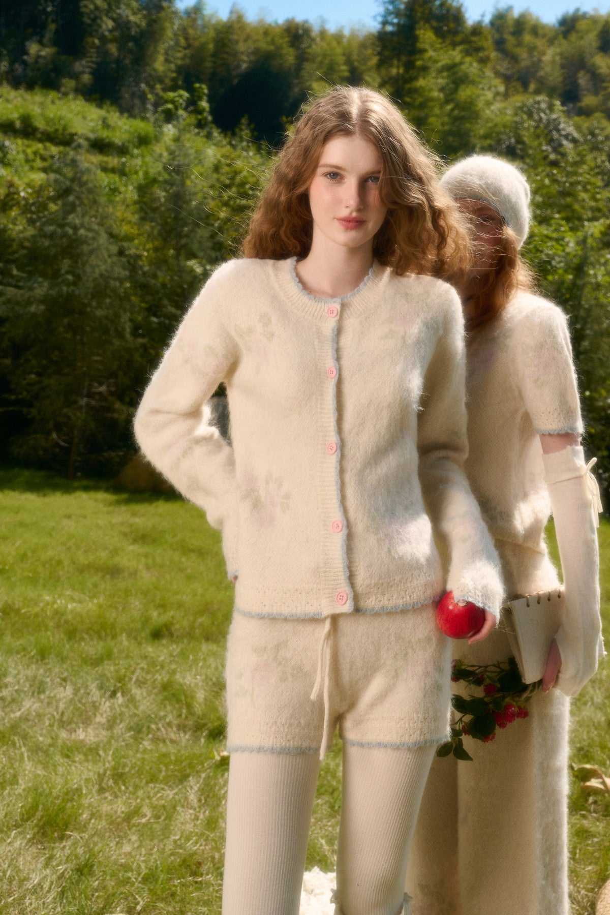 Conjunto de cárdigan y pantalón de punto de lana suave
