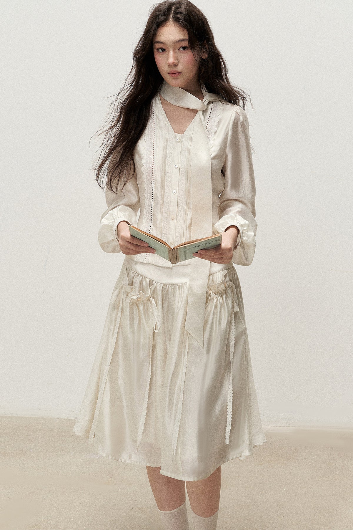 Lyocell V-Neck Shirt and Skirt Set-Up