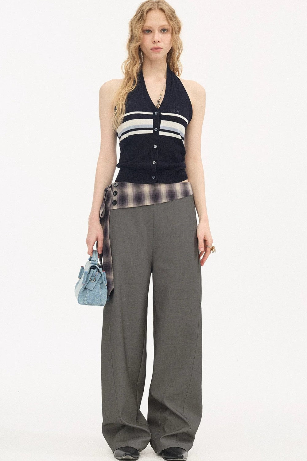 Pantalon à carreaux avec ceinture à nouer