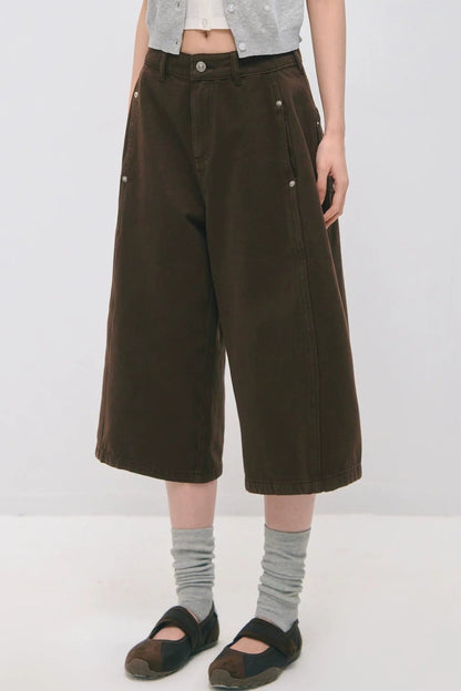 Dekonstruierte 7/8-Hose mit weitem Bein