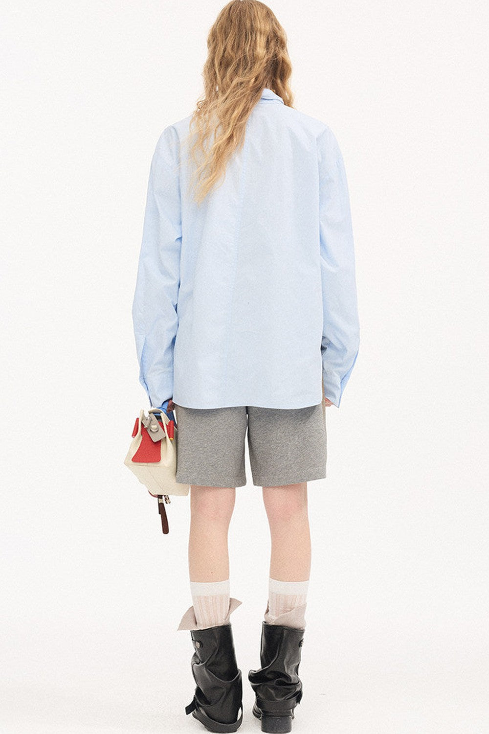 Camicia ricamata a maniche lunghe in stile preppy