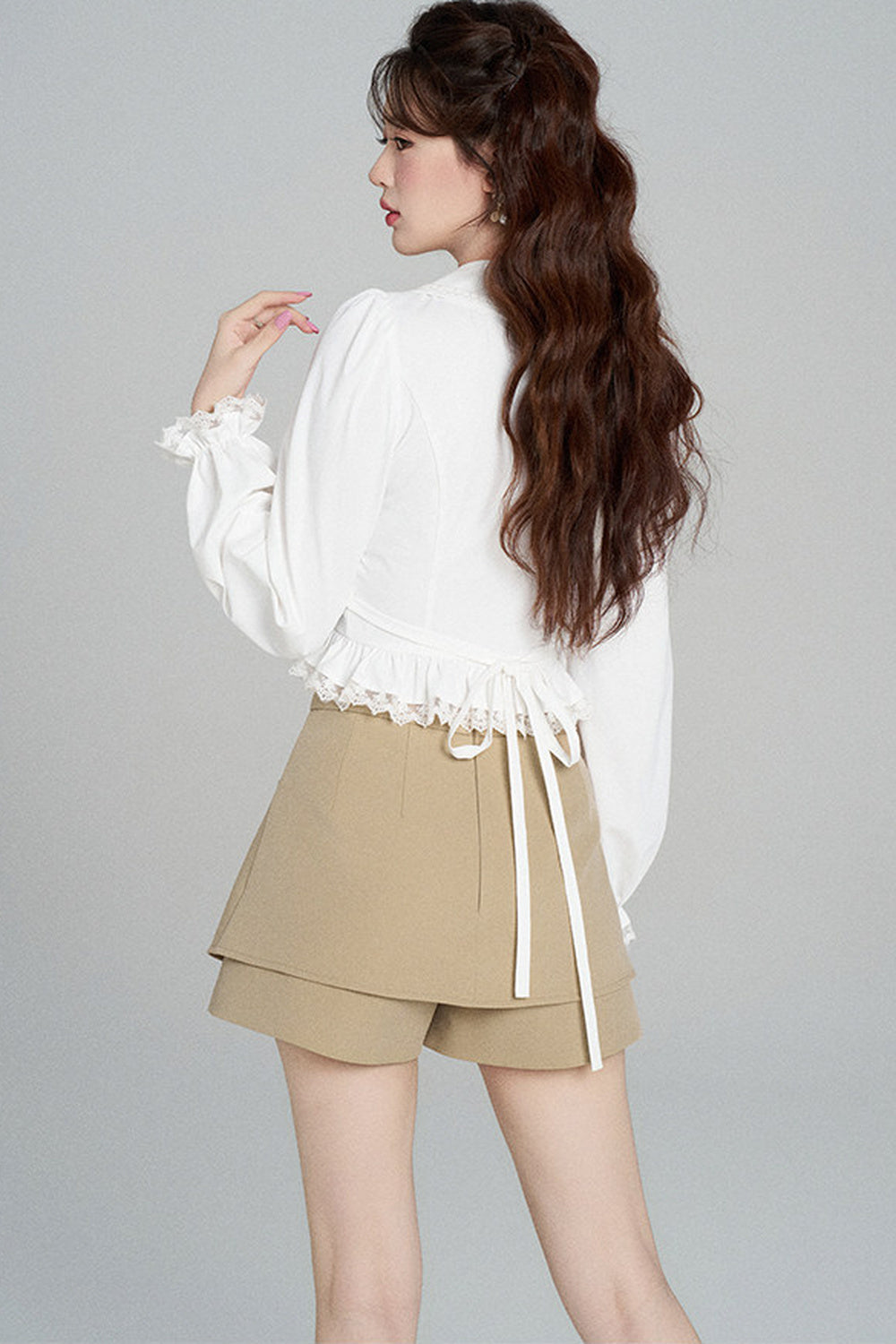 Ruffled Doll Collar Blouse And Shorts Set-Up