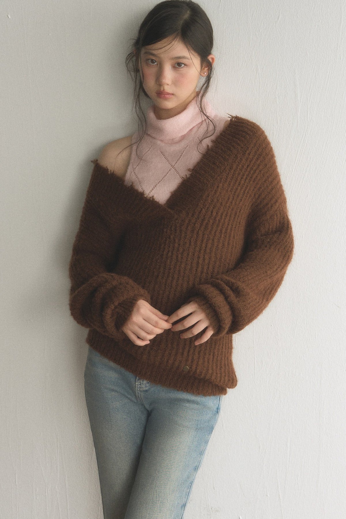 Off-Shoulder Knit Top With Vest and Pants Set-Up