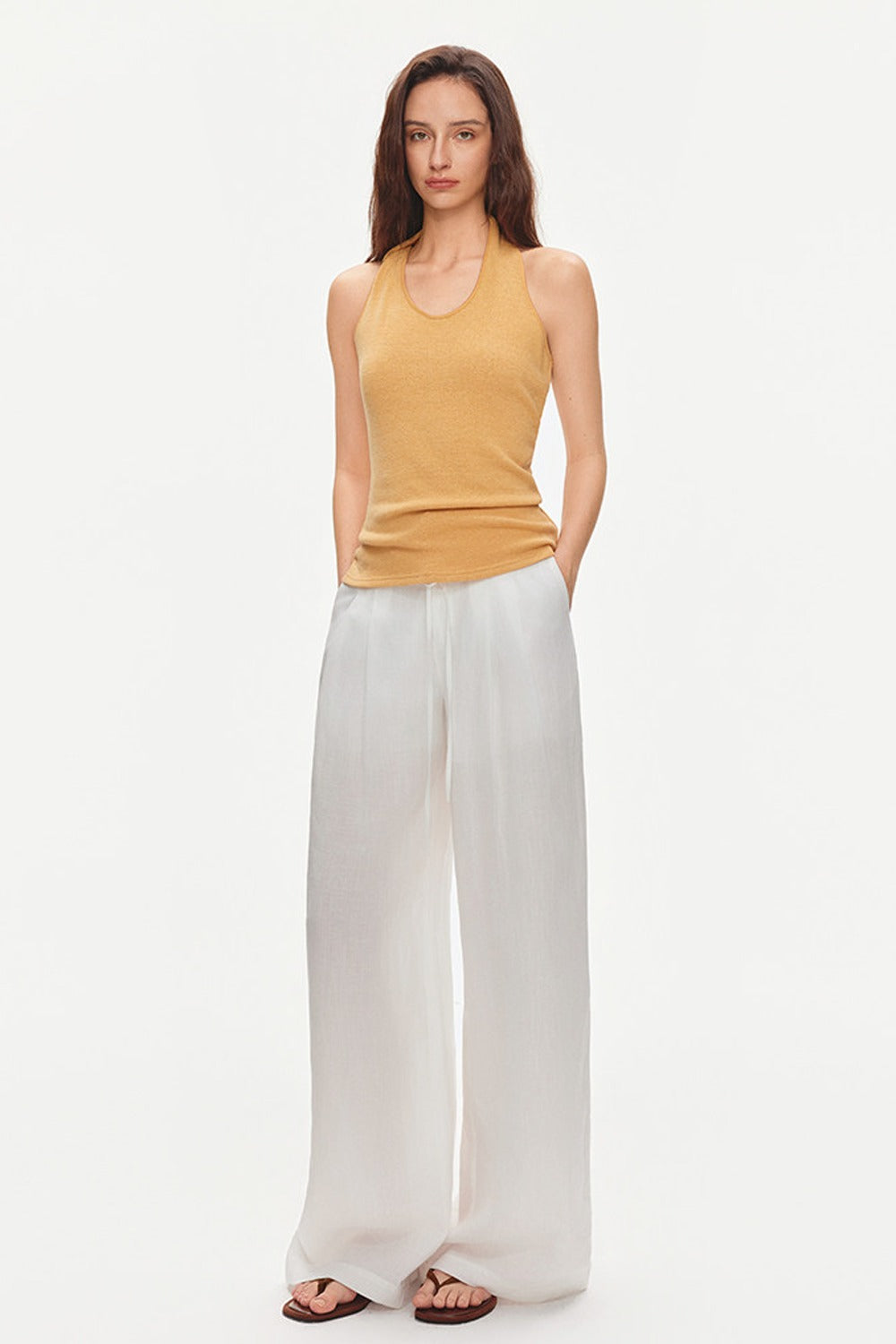 Top in maglia con scollo all’americana annodato
