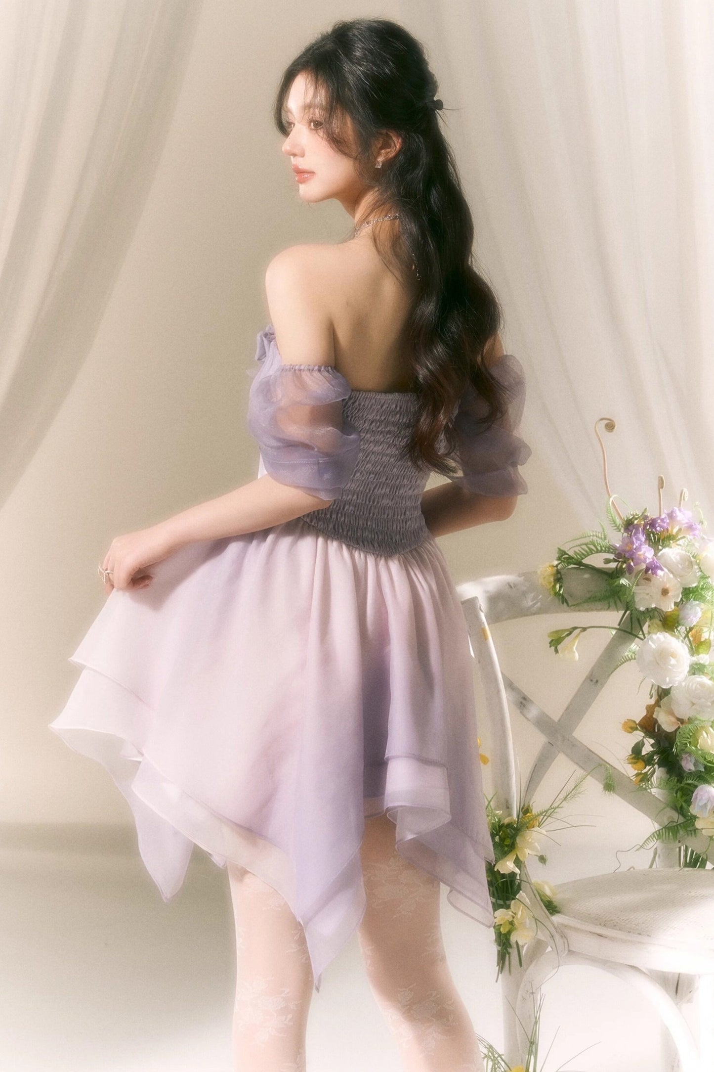 Macaronfarbenes Puffärmelkleid