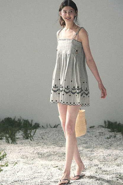 Double-Sided Wave Hem Dress