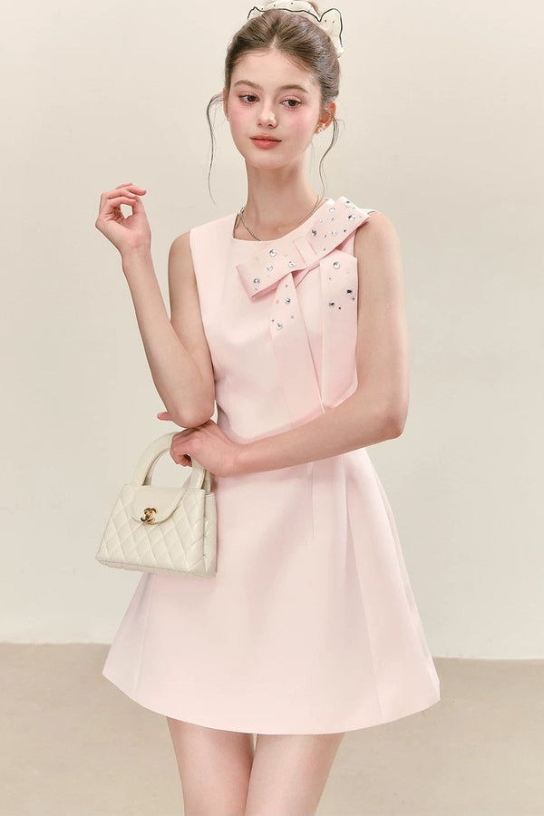 Vestido A-Line con Moño de Cristales