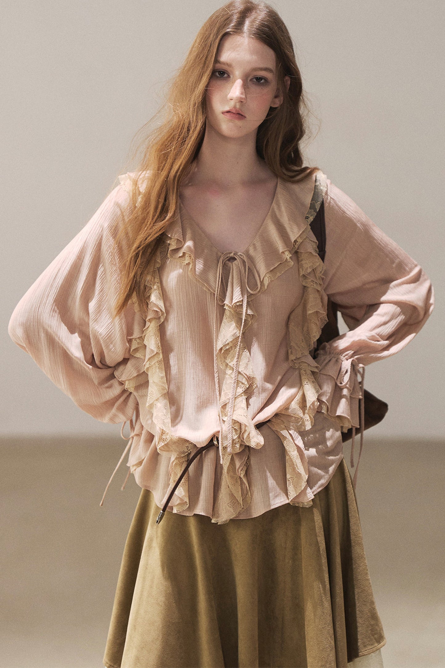 Set aus transparenter Chiffon-Cover-up-Bluse mit Rüschen