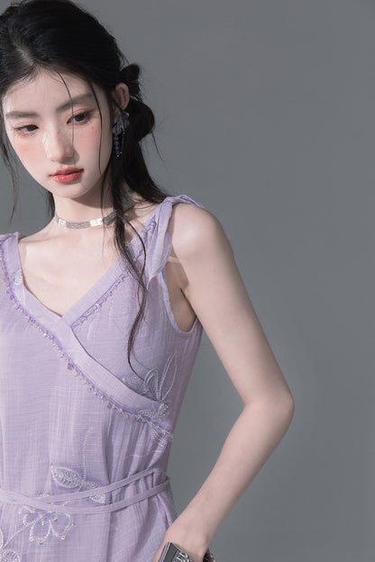 Set aus violettem Pailletten-Camisole und Kleid mit asymmetrischem Saum