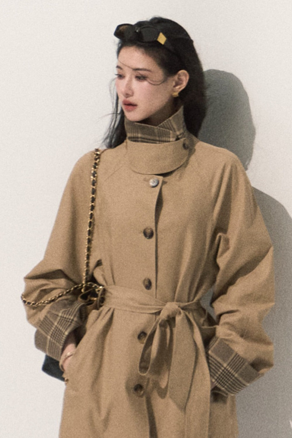 Trench-coat à carreaux à col montant